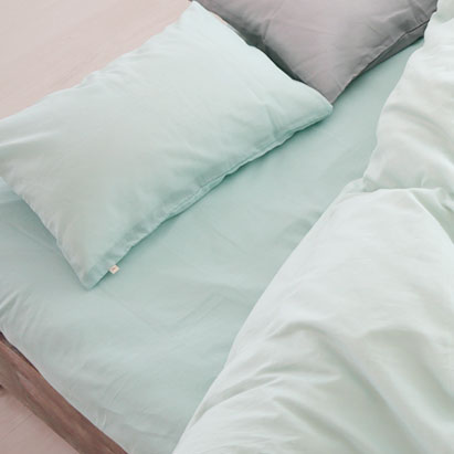 ミントグリーン