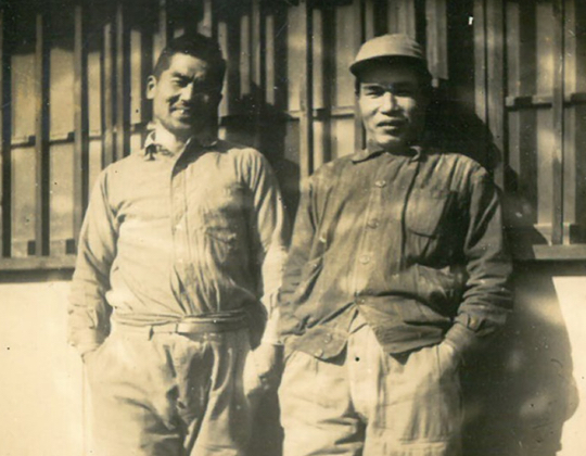写真左:岩本清一