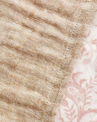 透け感はほとんどありません