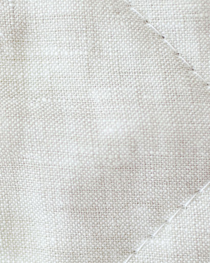 軽さと通気性、清涼感をかねそなえた110本