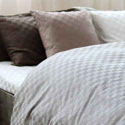 ブロックチェックサテン