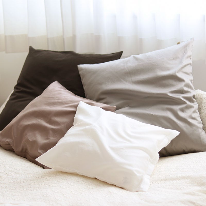 インドオーガニック超長綿サテン　Bijouxクッションカバー四角形Mサイズ